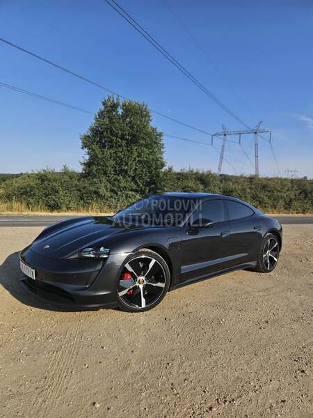 Porsche Taycan 4s