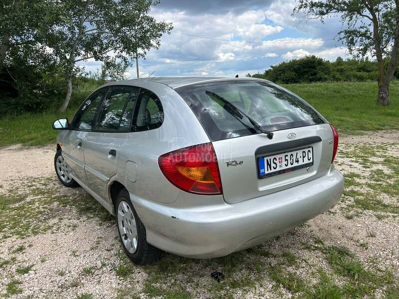 Kia Rio 1.3b