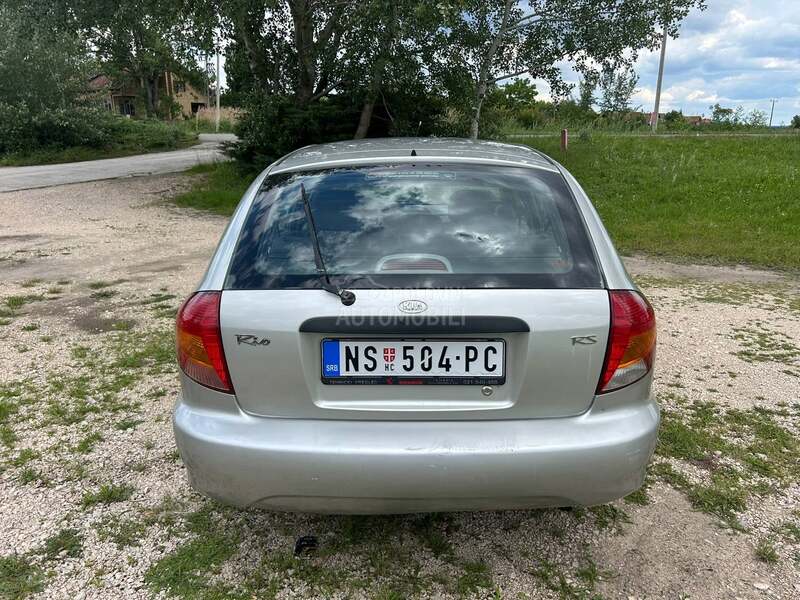 Kia Rio 1.3b
