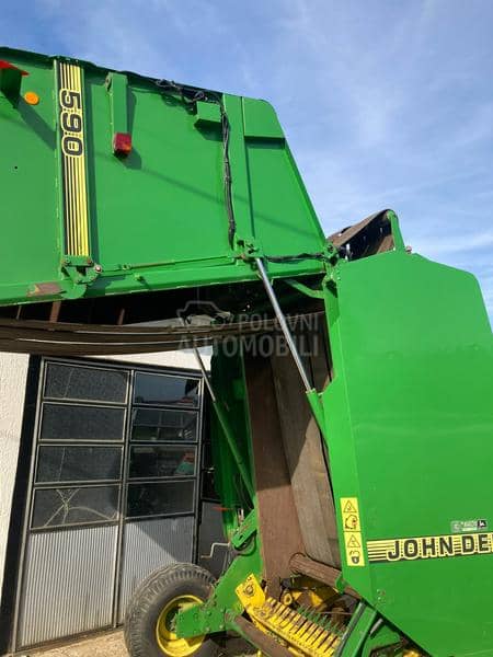 John Deere 590