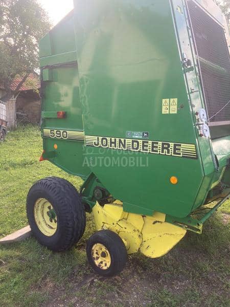 John Deere 590