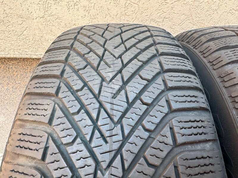 Pirelli 215/60 R16 Zimska