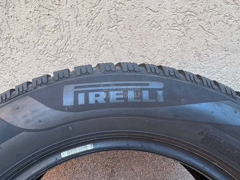 Pirelli 215/60 R16 Zimska
