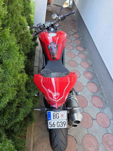 Ducati 848 streetfighter