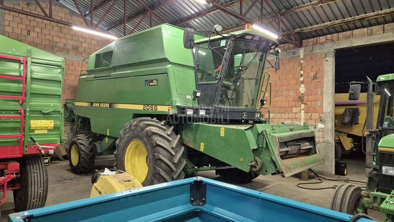 John Deere 2066