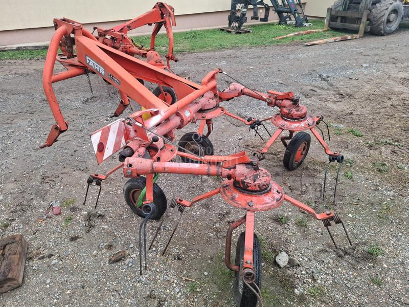 Kuhn Rastresaci vise komada