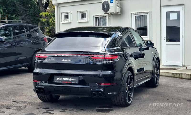 Porsche Cayenne e-Hybrid