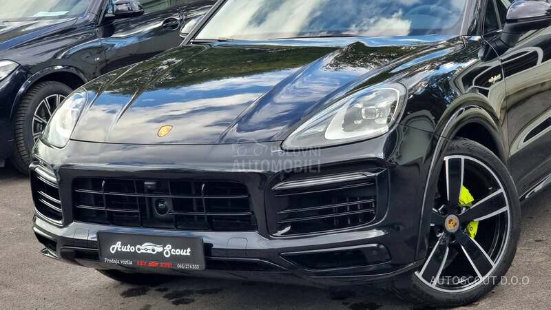 Porsche Cayenne e-Hybrid