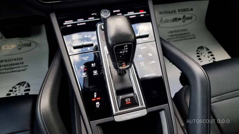 Porsche Cayenne e-Hybrid