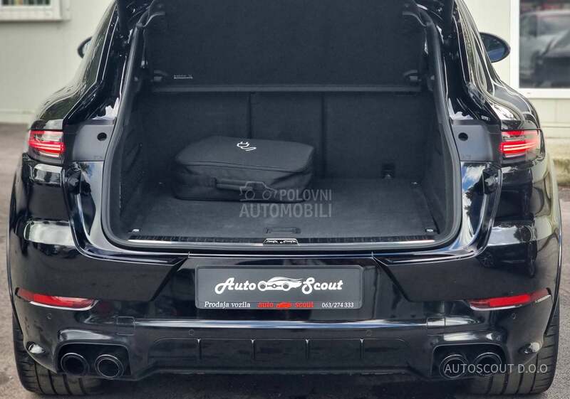 Porsche Cayenne e-Hybrid