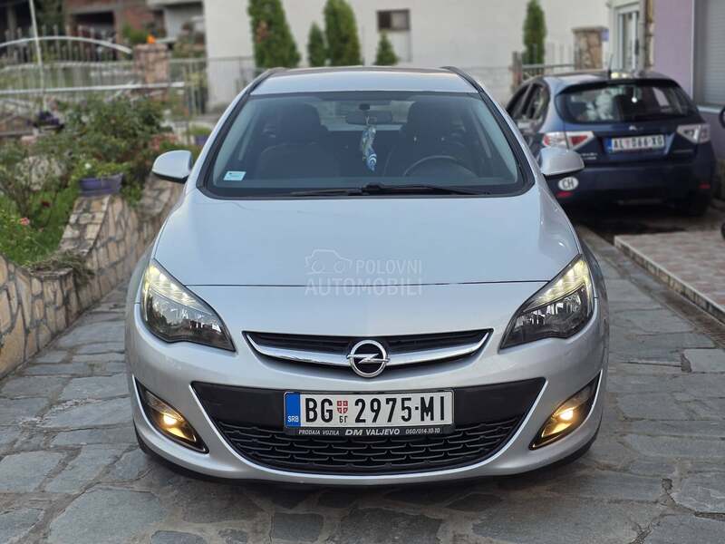 Opel Astra J 1.6cdti Svajcarija