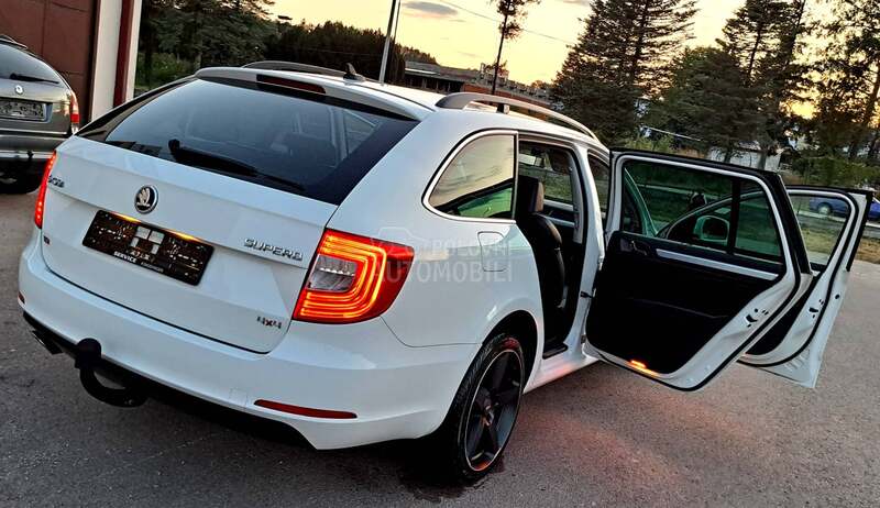 Škoda Superb 4X4 DSG KOZA FUL
