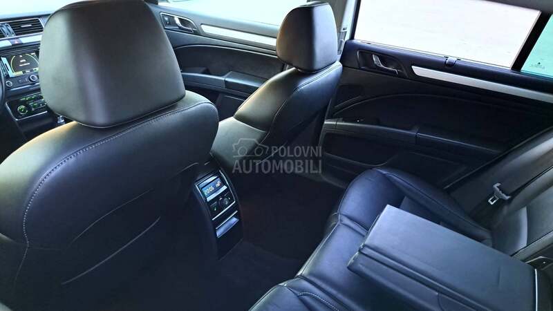 Škoda Superb 4X4 DSG KOZA FUL