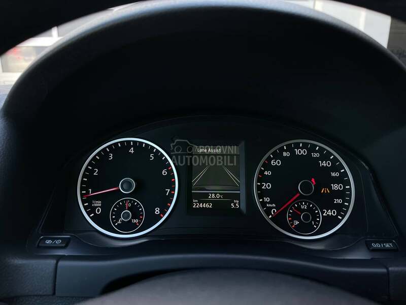 Volkswagen Tiguan R- Line 4x4 DSG CH