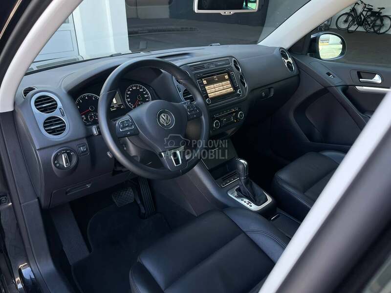 Volkswagen Tiguan R- Line 4x4 DSG CH