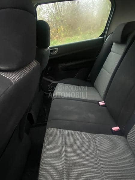 Peugeot 307 1.6