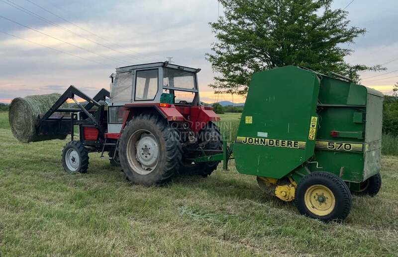 John Deere 570