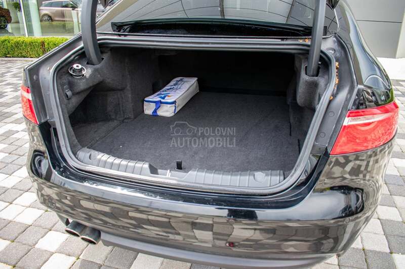 Jaguar XF 20d AWD