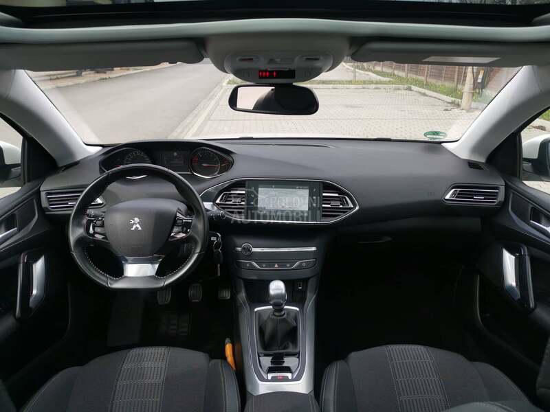 Peugeot 308 1.2 led/pan/kam