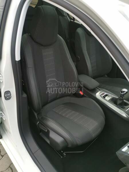 Peugeot 308 1.2 led/pan/kam
