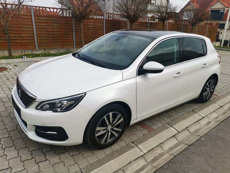 Peugeot 308 1.2 led/pan/kam