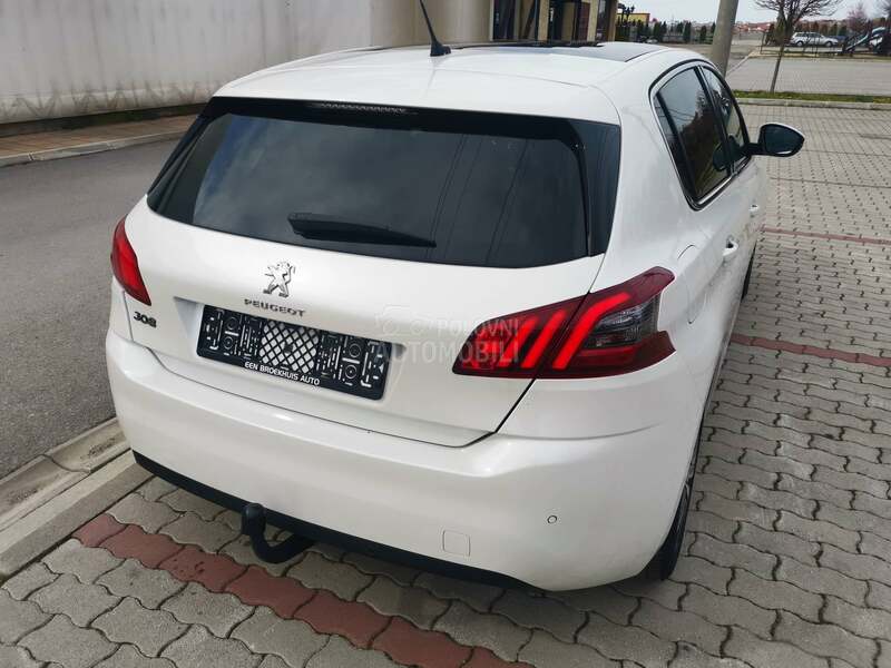 Peugeot 308 1.2 led/pan/kam
