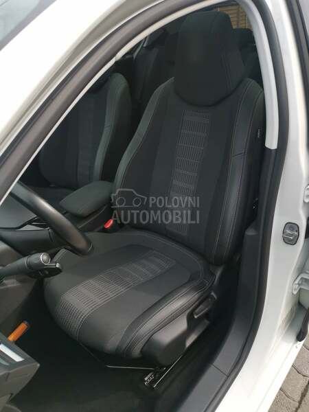 Peugeot 308 1.2 led/pan/kam