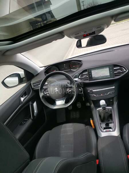Peugeot 308 1.2 led/pan/kam