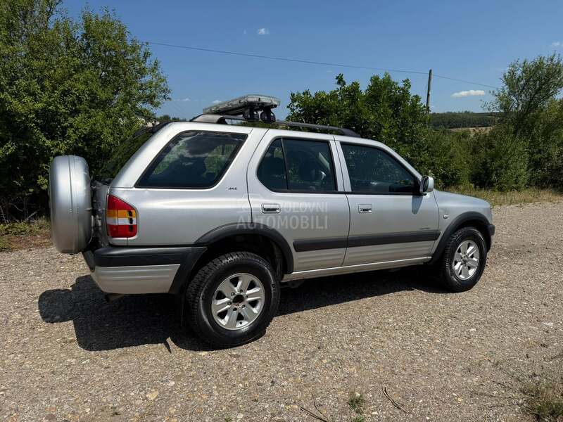 Opel Frontera CH