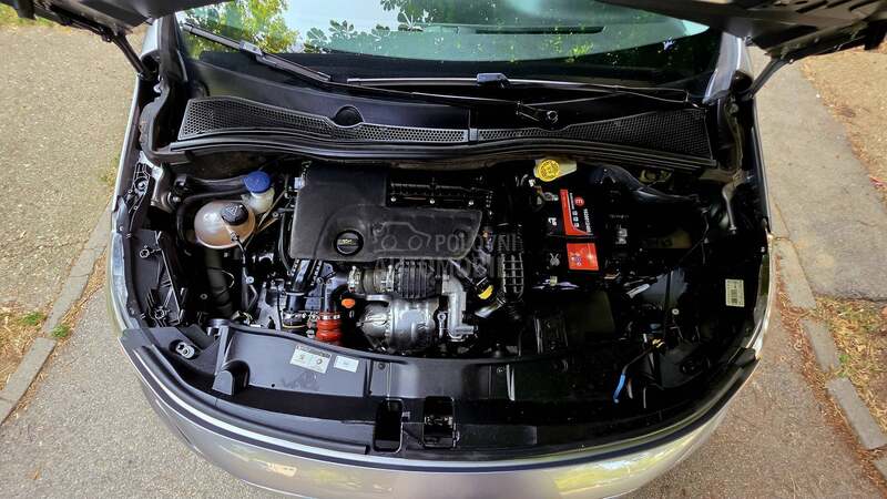 Peugeot 2008 1.6BLUHDI ALLURE