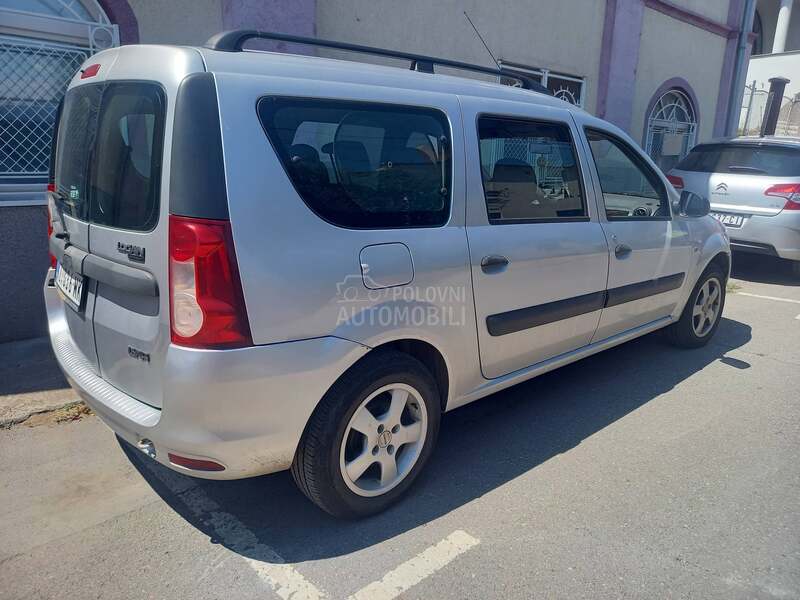 Dacia Logan 