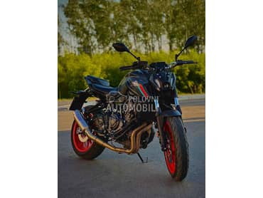 Yamaha MT 07 A2