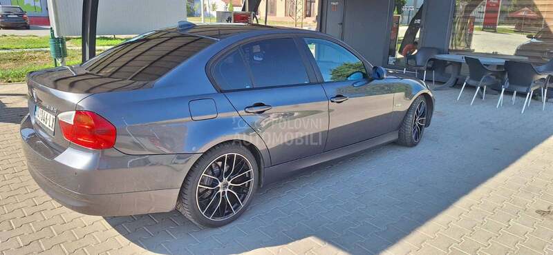 BMW 318 E60