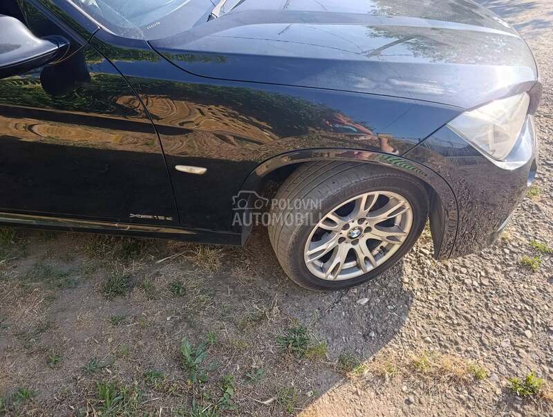 BMW X1 -  kompletan auto u delovima