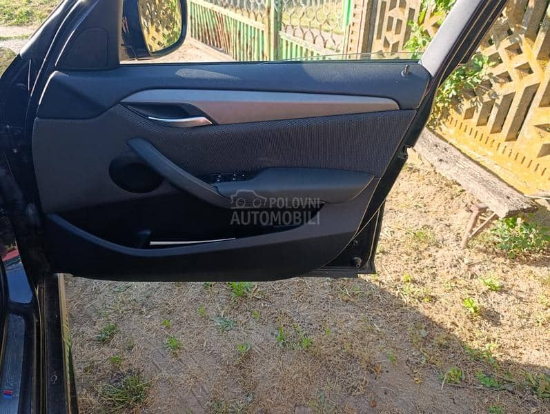 BMW X1 -  kompletan auto u delovima