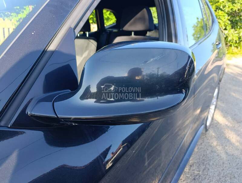 BMW X1 -  kompletan auto u delovima