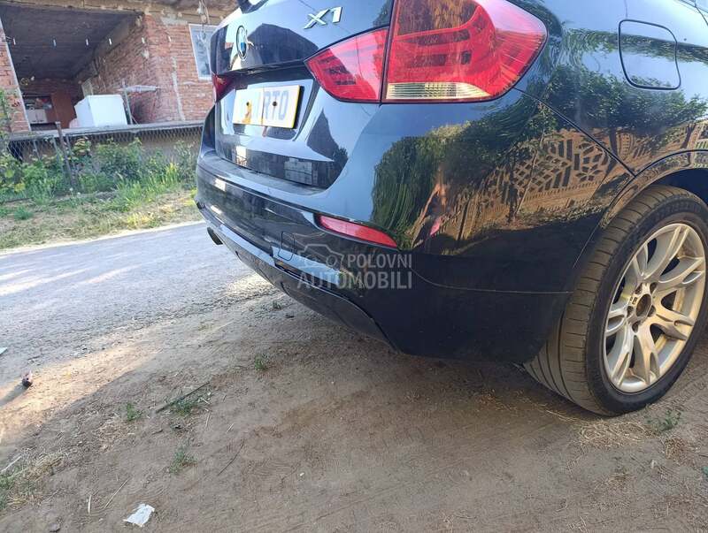 BMW X1 -  kompletan auto u delovima