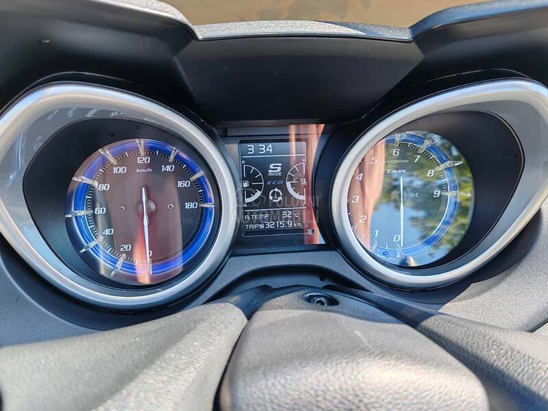 Yamaha T MAX