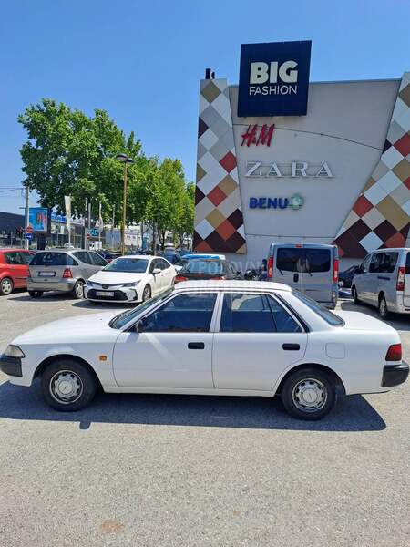 Toyota Carina 