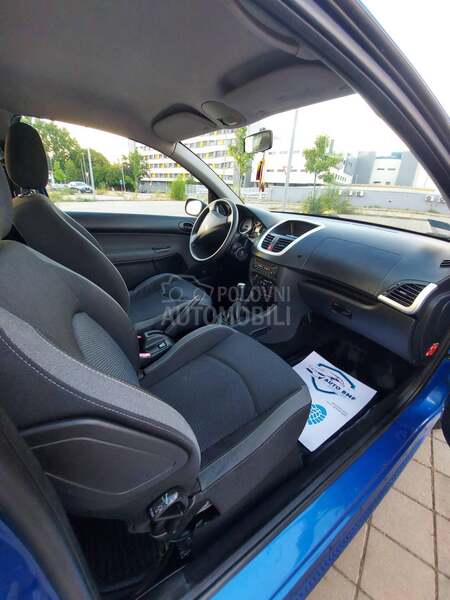 Peugeot 206 plus 