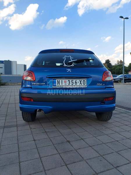 Peugeot 206 plus 