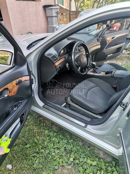 Mercedes Benz E 270 cdi