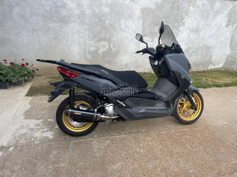 Yamaha x max 250