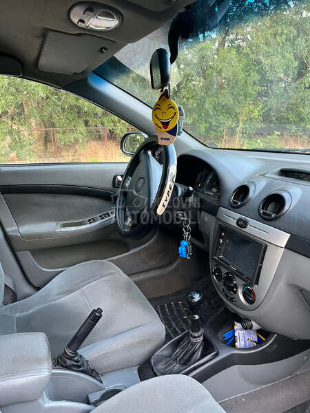Chevrolet Lacetti 1.6