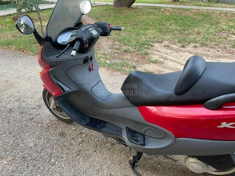 Piaggio X9 125