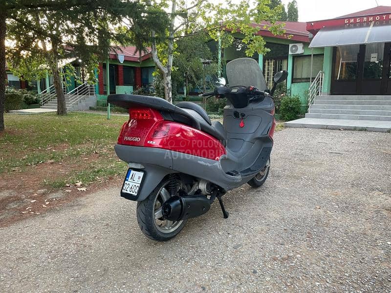 Piaggio X9 125
