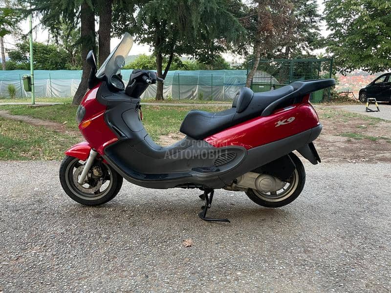 Piaggio X9 125