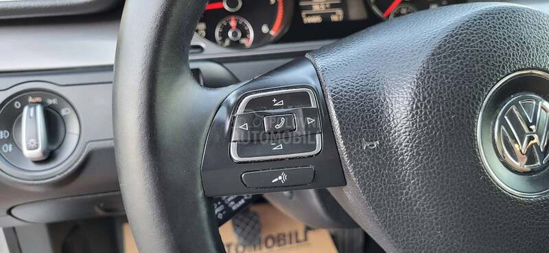 Volkswagen Passat B7 2.0tdi/NA.VI/XEN
