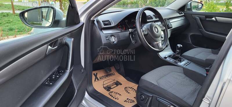 Volkswagen Passat B7 2.0tdi/NA.VI/XEN