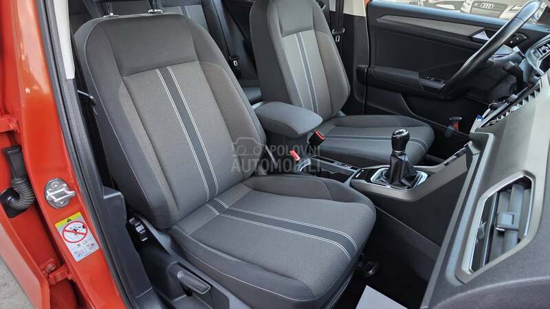 Volkswagen T-Roc 1.6TDI VIRTUAL